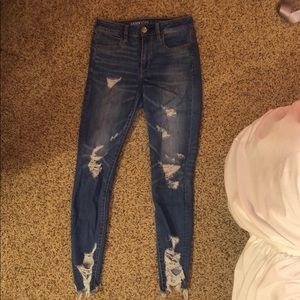 High-Rise Medium Wash Jegging